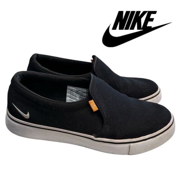 Nike Women's Court Royale AC SLP 'Black' Slip-on Canvas Sneakers 8 - Picture 2 of 6